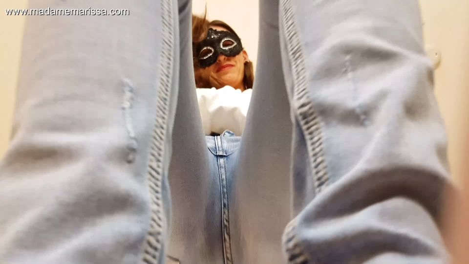 online xxx clip 22 Marilyn Manson pies fetiche pies porno Madame Marissa – Aplastando tu cara bajo mis grandes pies descalzos