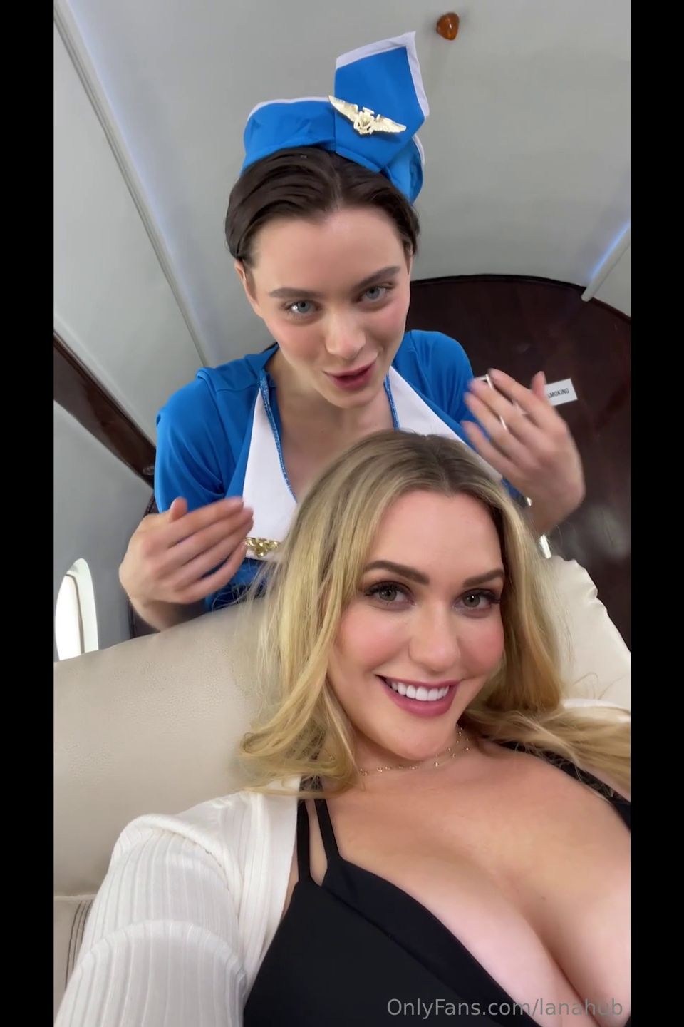 Mia Malkova Lana Rhoades Volando Solofans de Primera Clase (Porno de Amateur)