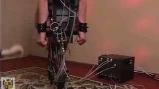 Casa de Gord18 01 26 Joya Marceau & Claire Admas - Aire Silla (Escena)