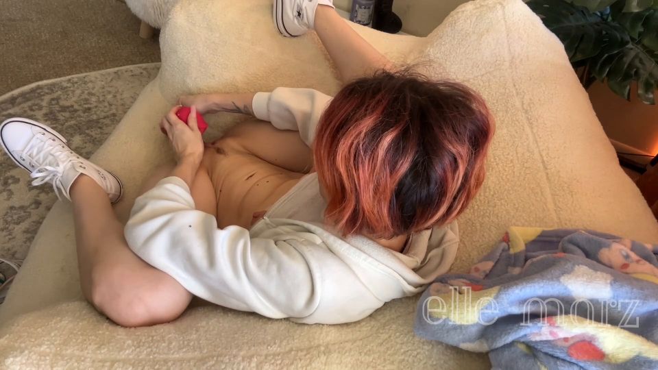 Elle Marz Elle Marz - Feral para la polla me hizo correr