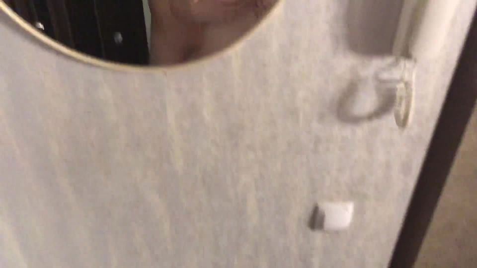 Sasha HoneyMy ROOMMATE me ha hecho tragarme la polla