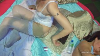 6264 Real Mature British Housewife Gangbang