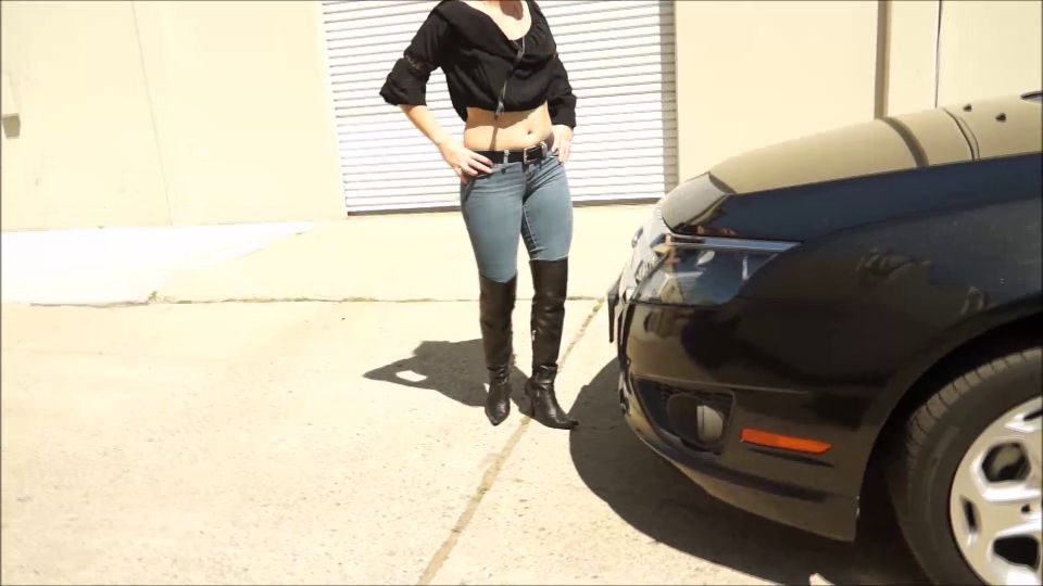 Custom Fetish - Amber Struggles to Push Stalled Car - Fetish