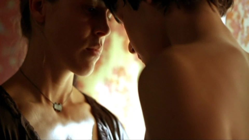 Anneke Kim Sarnau, Jasmin Tabatabai – Fremde Haut (2005) HD 1080p - (Celebrity porn)