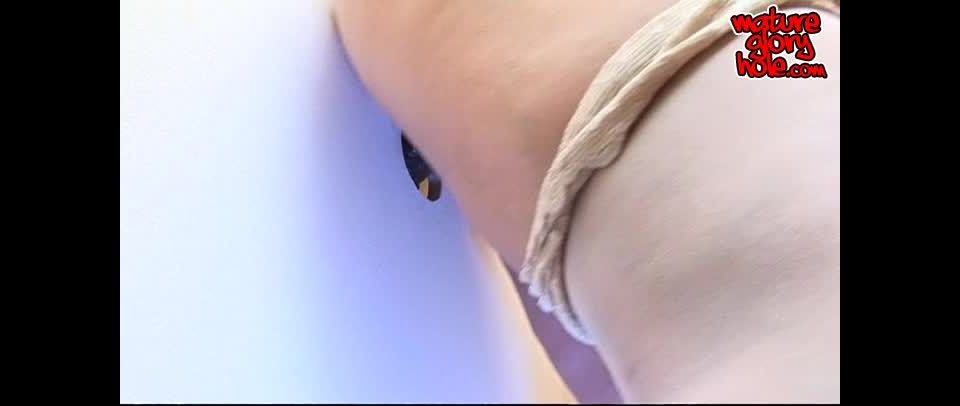 MatureGloryHole 06 (mp4)