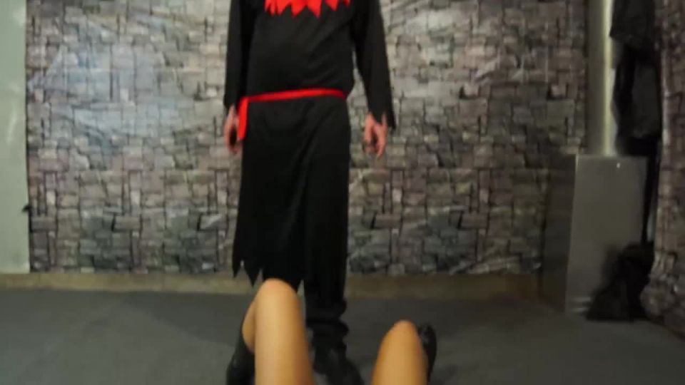 porn video 42 Raven Betrayed on fetish porn fetish handjob