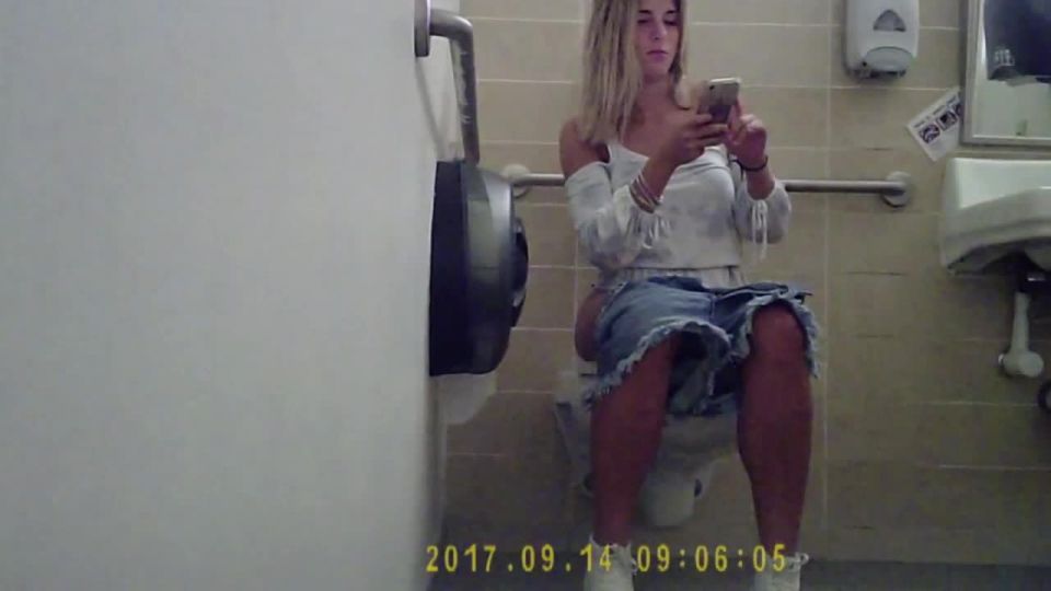 Online Tube Toilet Indoor - voyeur