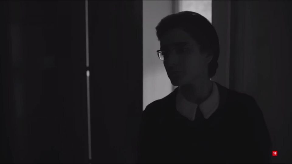 Debi Mazar, Inma Cuesta, Anna Castillo - Arde Madrid s01e01-06 (2018) HD 720p!!!