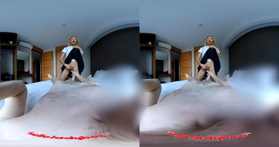 Coco Encuentro accidental con Coco en la calle Descargar...