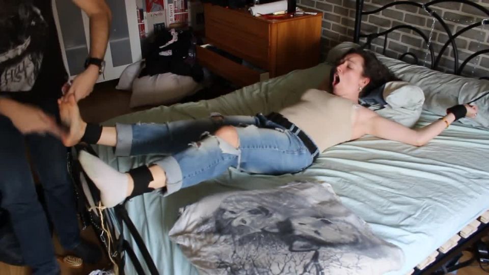 free online video 34 Feet part on feet porn loli bdsm