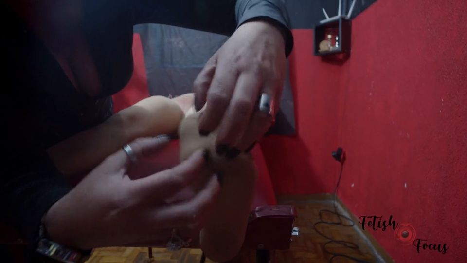 Amanda tickling foot stocking FetishFocus (Amateur porn)