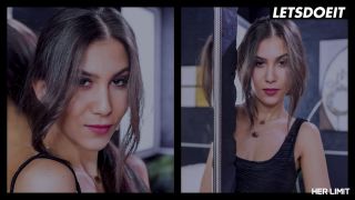 6236 Gaping Holes - The Teen Anal Compilation