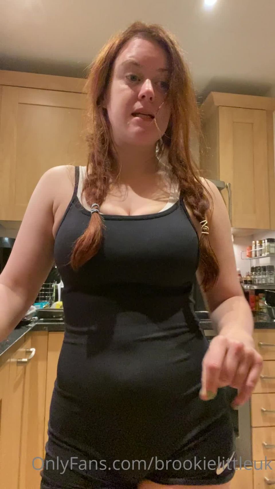 Brookie Little - Brookielittle33 () Brookielittle - buenos días mis amores esto estaba destinado a subir hace horas 28-02-2021