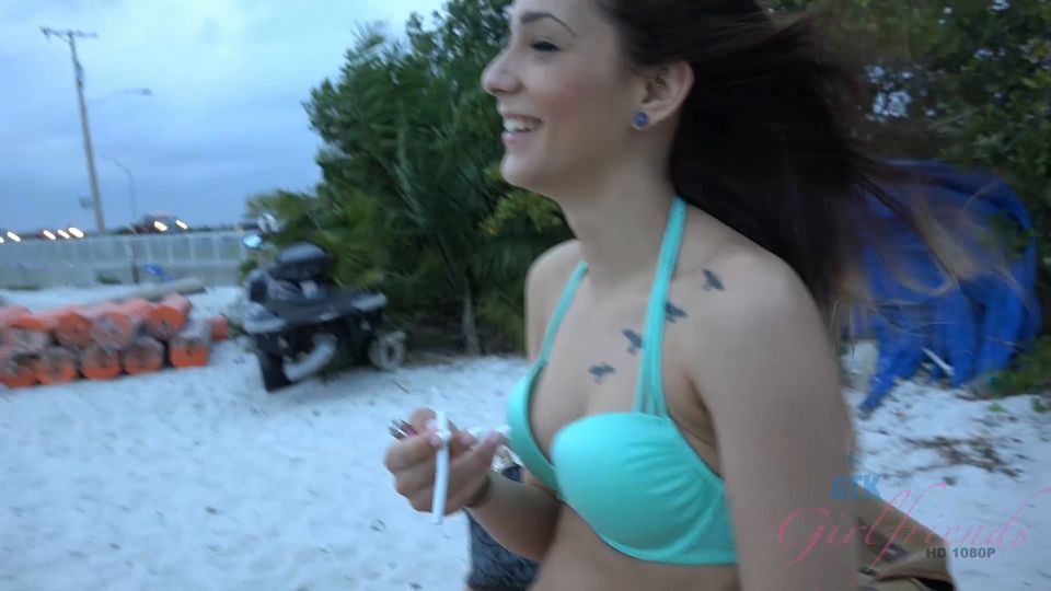 Atkgirlfriends Jaye Summers Tampa Scene Hot Action Explicit