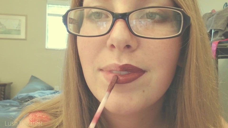 Lush Botanist – Watch What I Do With My Lips milf 