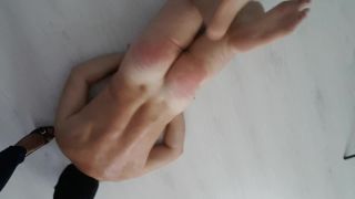 Onlyfans - Ezada Sinn - ezada - ezadaCada pequeño error merece una serie de azotes - 18-08-2018