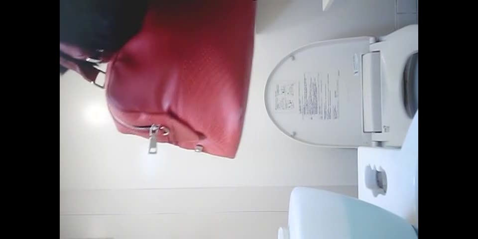 voyeur  Convenience store Aseo hermosa hermana 01 12 personas 15300435  voyeur