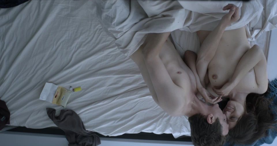 Adele Simphal, Amelie Daure - Face au Diable s01e02-07 (2016) HD 1080p - (Celebrity porn)