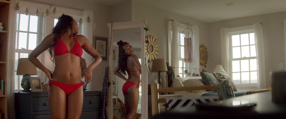 India Eisley, Devyn Inez Fusaro, Sydney Park, etc - Dead Reckoning (2020) HD 1080p - [Celebrity porn]