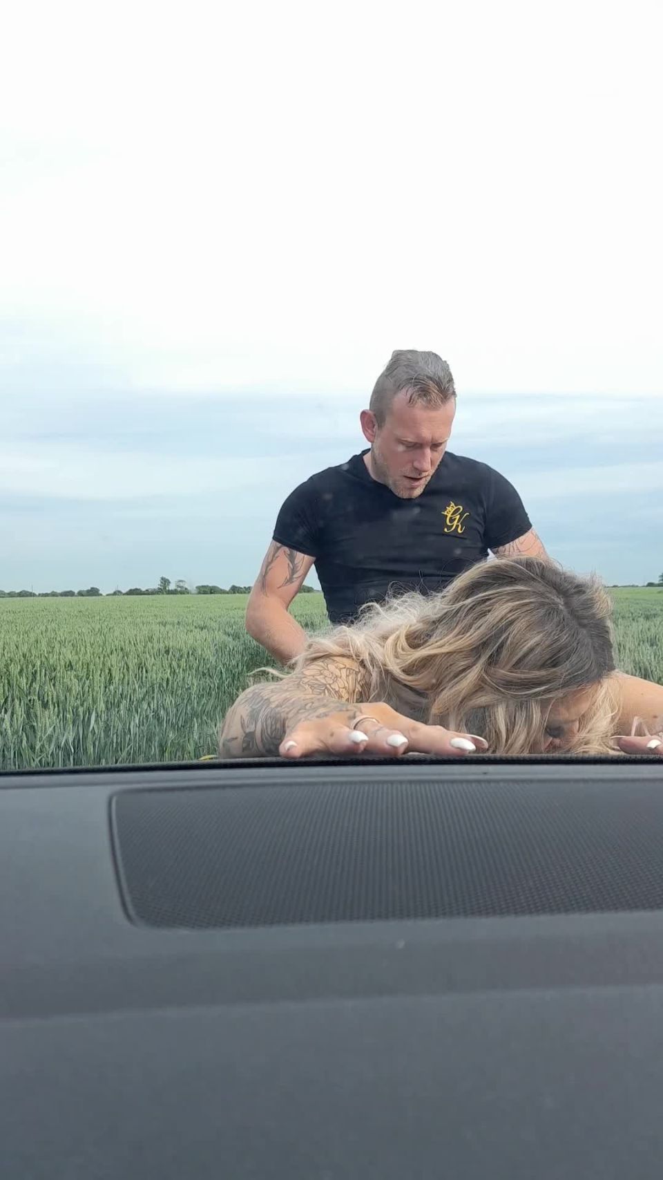 Megan_pkr - Tommy takes Megan on the bonnet - Blowjobs