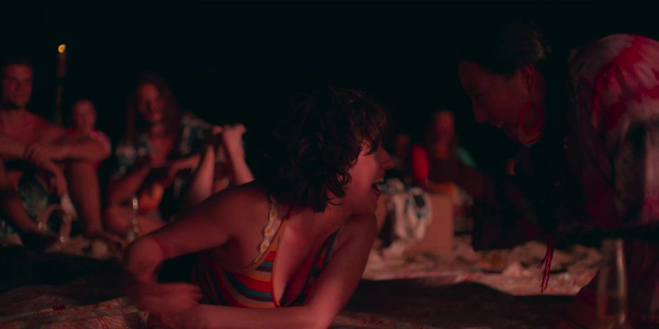 Lucia Uribe, Tessa Ia, Barbara Lopez - Unstoppable (Desenfrenadas) s01e07 (2020) HD 1080p!!!