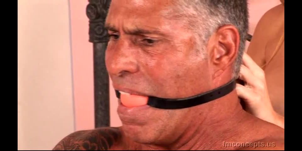 Hombres en líneaEnBondage presenta los juguetes de niño en Bondage mib97s1a - esclavitud