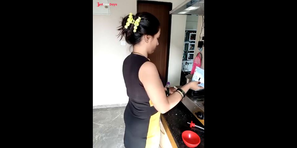 [GetFreeDays.com] DESI BHABHI IN SAREE SEXY Sex Leak July 2023