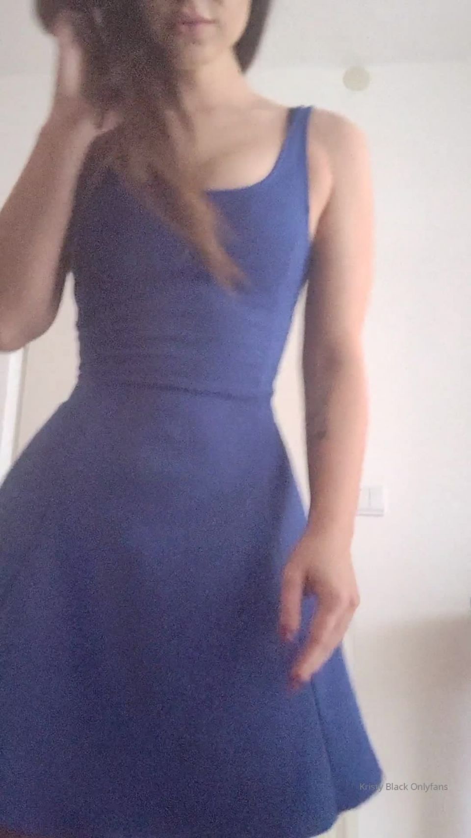 Kristy Black 2020.08.15 Elegí algunas piezas más interesantes de mi armario para que