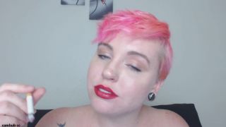 Miley May - Fumar de cerca - Fumar