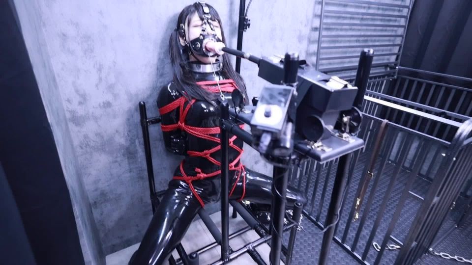 Fantia jp DDD04004120 (Rubber Bondage Deep Throat) ラバー緊縛イラま  １０分