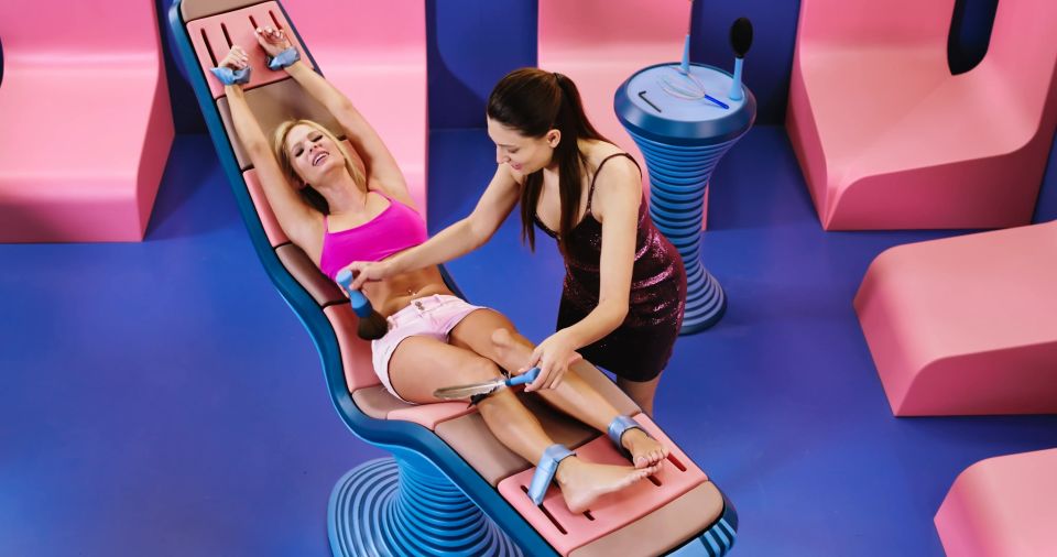 TicklingShow - Candee Licious.