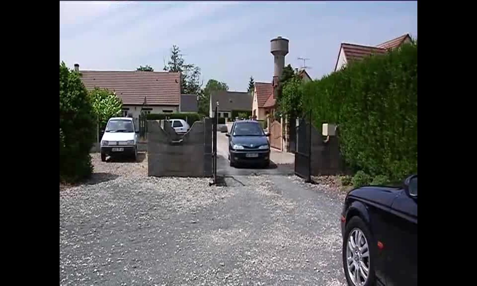 video en línea 8 Fantasmes De Femmes Mariees (2010) en el porno hardcore adolescente negro hardcore