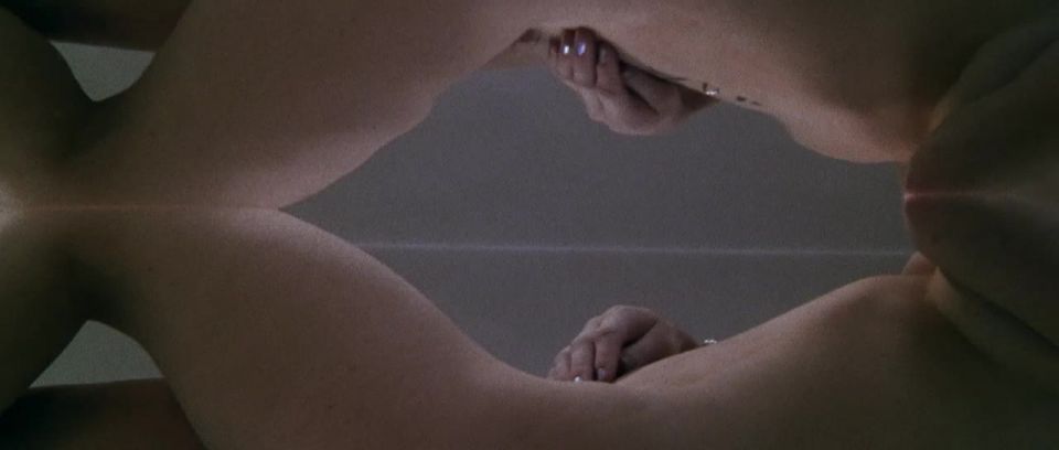 Patricia Arquette – Stigmata (1999) HD 720p!!!