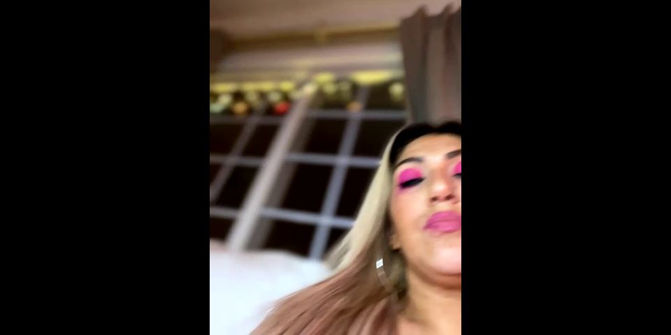  Red Head Vanna Bardot - KinkyFamily Vanna Bardot