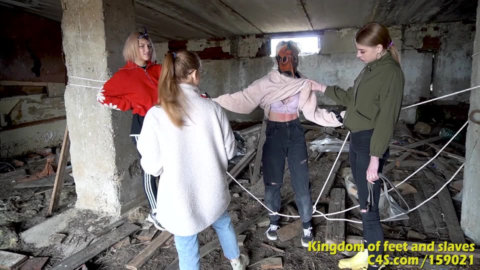 online clip para adultos 32 Reino de pies y esclavos - Astras duro castigo - FullHD 1080p - fedom - fetiche porno vr fetiche porno