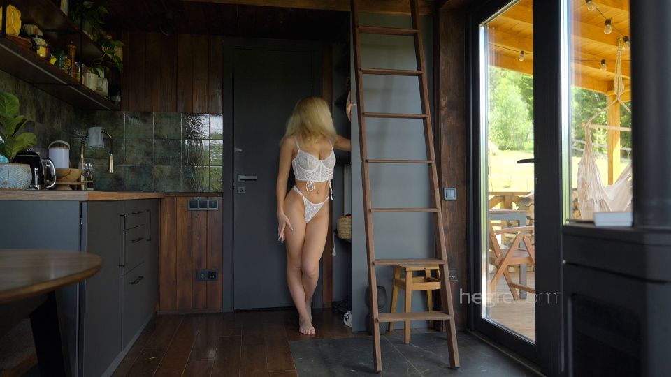 [Hegre] Un día en la vida de Daryna K [11.26.24] [1080p]