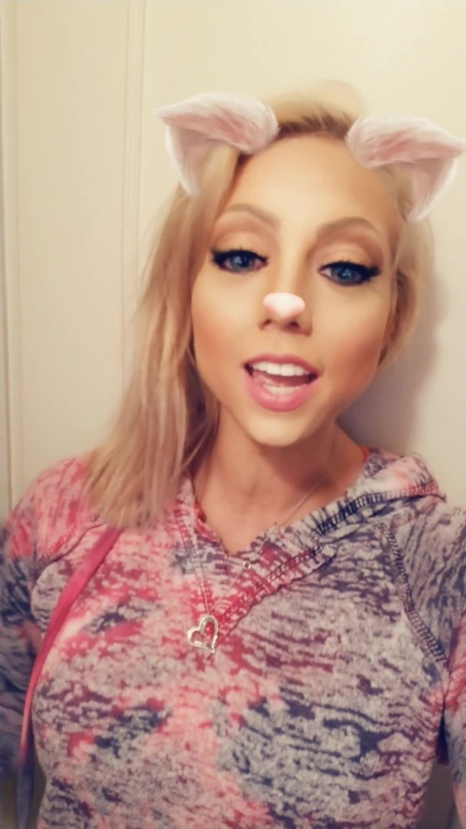 Shawna Lenee in [0369877] Singing in the Bathroom w∕ Voice Changer and a Cute Snapchat Filter. [2017-07-11], dangerous girls femdom on femdom porn 