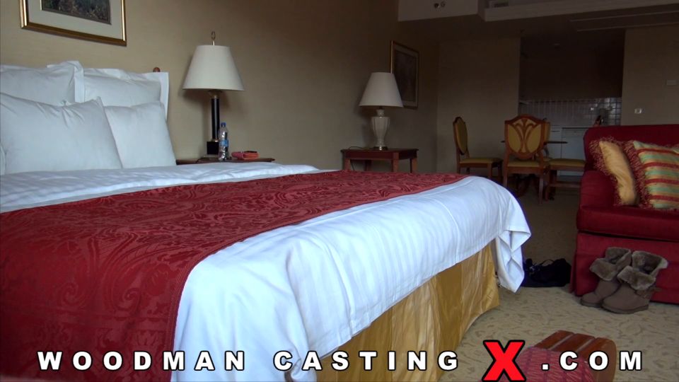 Aysha Rouge - Una chica rumana - FullHD 1080P