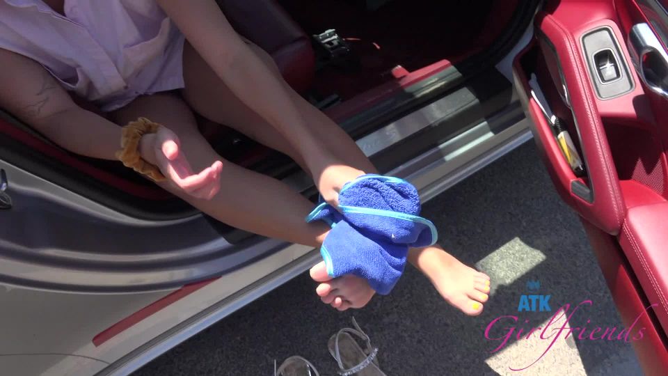 online clip 40 sirvienta mamada fetiche porno Kimmy Kimm Malibu 12 fetiche