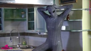 Zentaidolls - Nackt auf dem Küchentisch 720P - Amateur