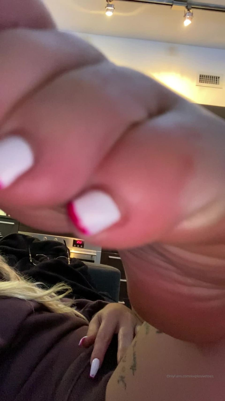 Onlyfans - Explosivos - sceet y coño coño y pies - 01-10-2019