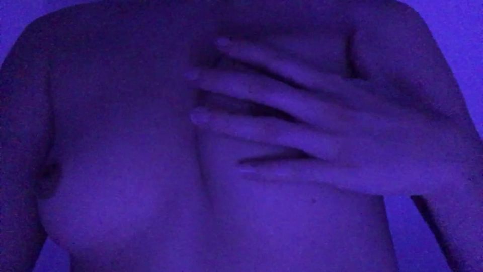 Ariel Rebel () Arielrebel - random sexy little video in my bath 20-02-2018