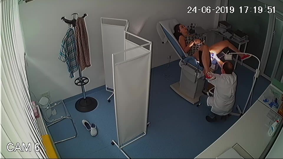  Real hidden camera in gynecological cabinet - pack 1 - archive2 - 25, voyeur on voyeur