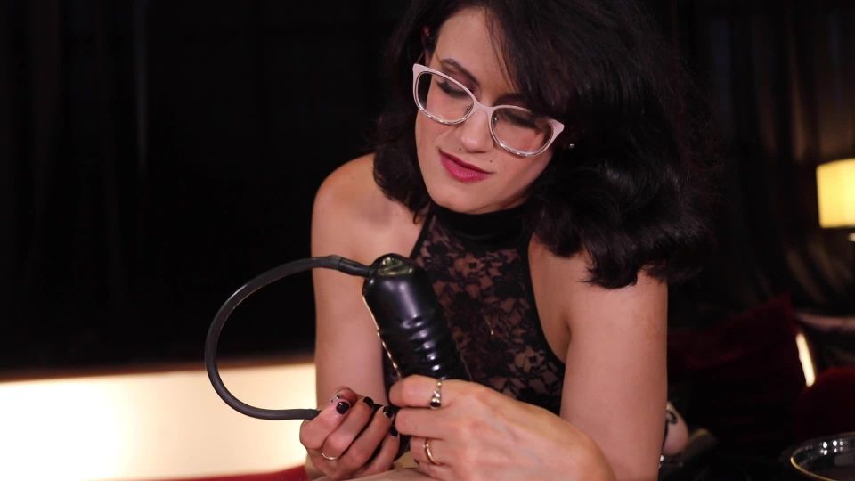 Kinky Sex with GothMom pov Penny Barber