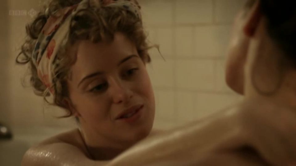 Claire Foy, Anna Maxwell Martin, Anna Wilson-Jones - The Night Watch (2011) HD 720p - (Porno Celebridad)