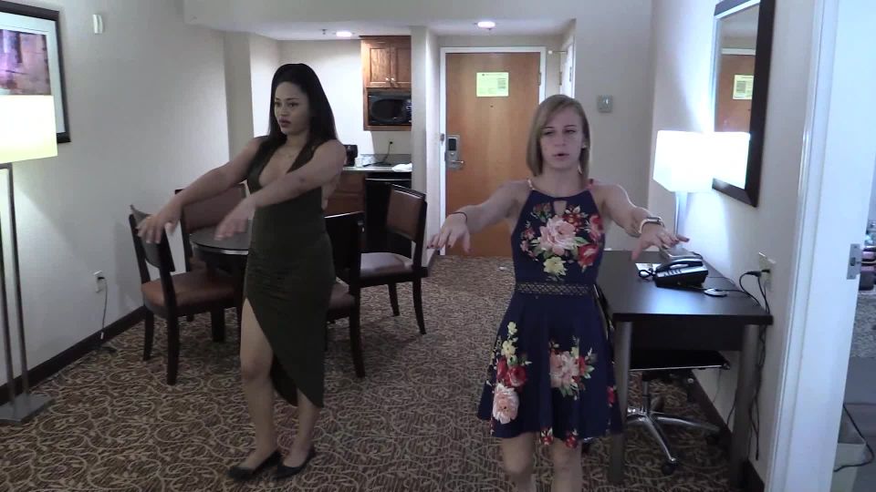  Girls Gone Hypnotized Girls Gone Hypnotized GirlsGoneHypnotized – Gia and Heavyn Get Hypnotized 