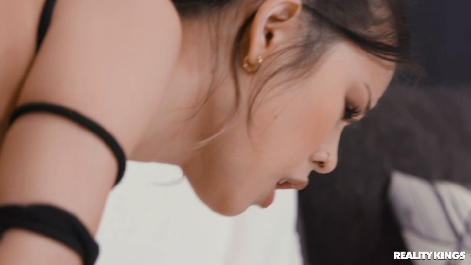 free porn video 30 Lulu Chu - Bondage Experiment on bdsm porn recon bdsm