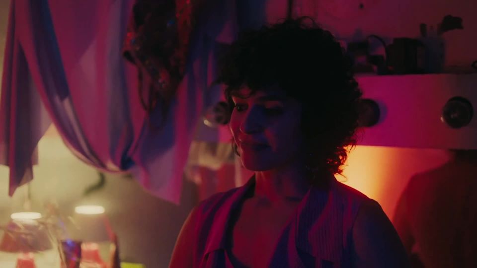 Michelle Sampaio, Maria Flor, Marina de La Riva - Irmaos Freitas s01e06 (2019) HD 1080p!!!