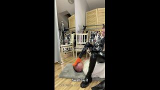 Onlyfans - Young Goddess - younggoddessOpen your mouth wider - 03-11-2021