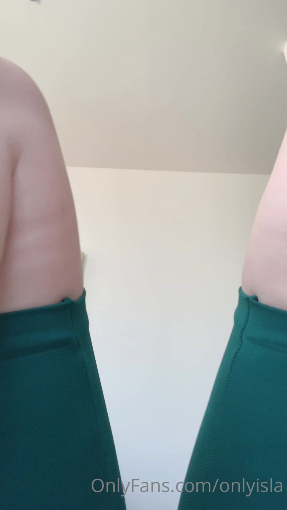 Isla D - onlyisla () Onlyisla - filmed my entire afternoon workout and cut it together plus some sexy muscle worship and 25-05-2020